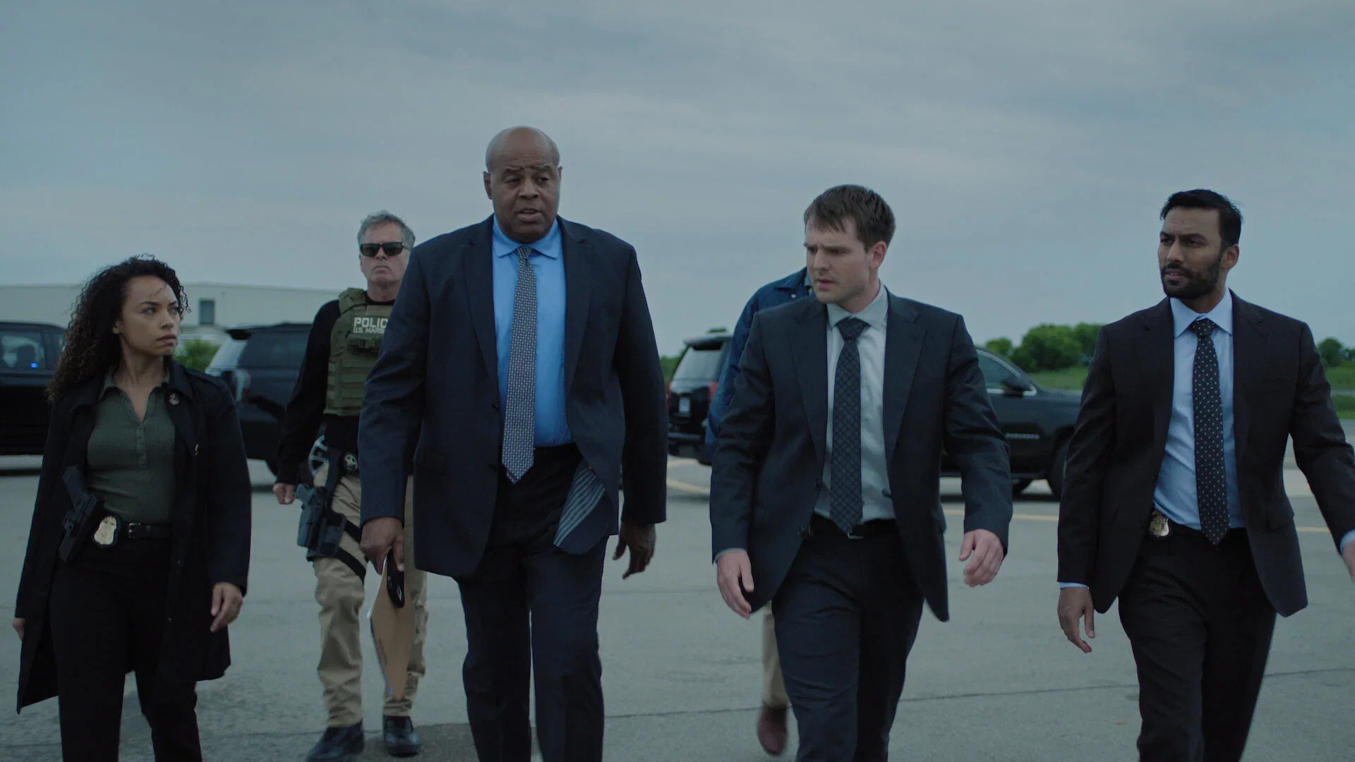 Netflix tira la casa por la ventana con su nuevo estreno: una miniserie escrita por Harlan Coben y con Sam Worthington
