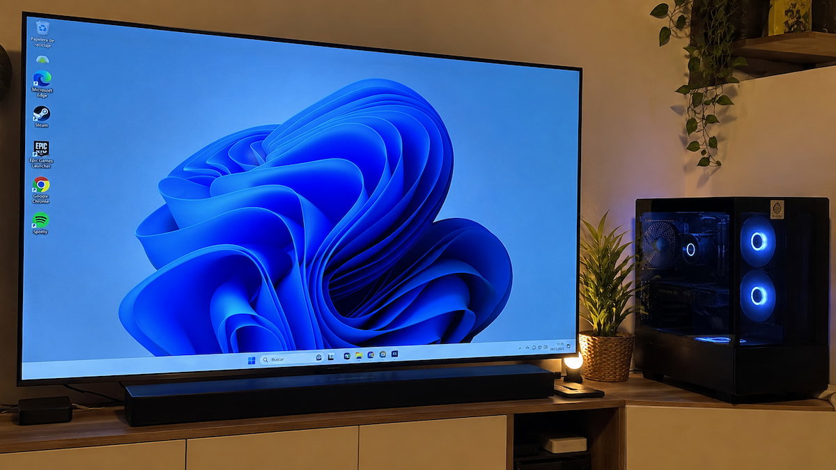 Tu televisor se ve brutal con películas, pero raro con el PC: el ajuste que debes revisar si la usas como monitor