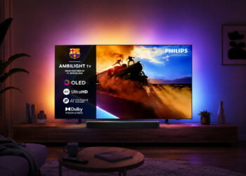 Philips OLED770 de 65 pulgadas con barra de sonido gratis: me he quedado helado con este pack por 1099 euros