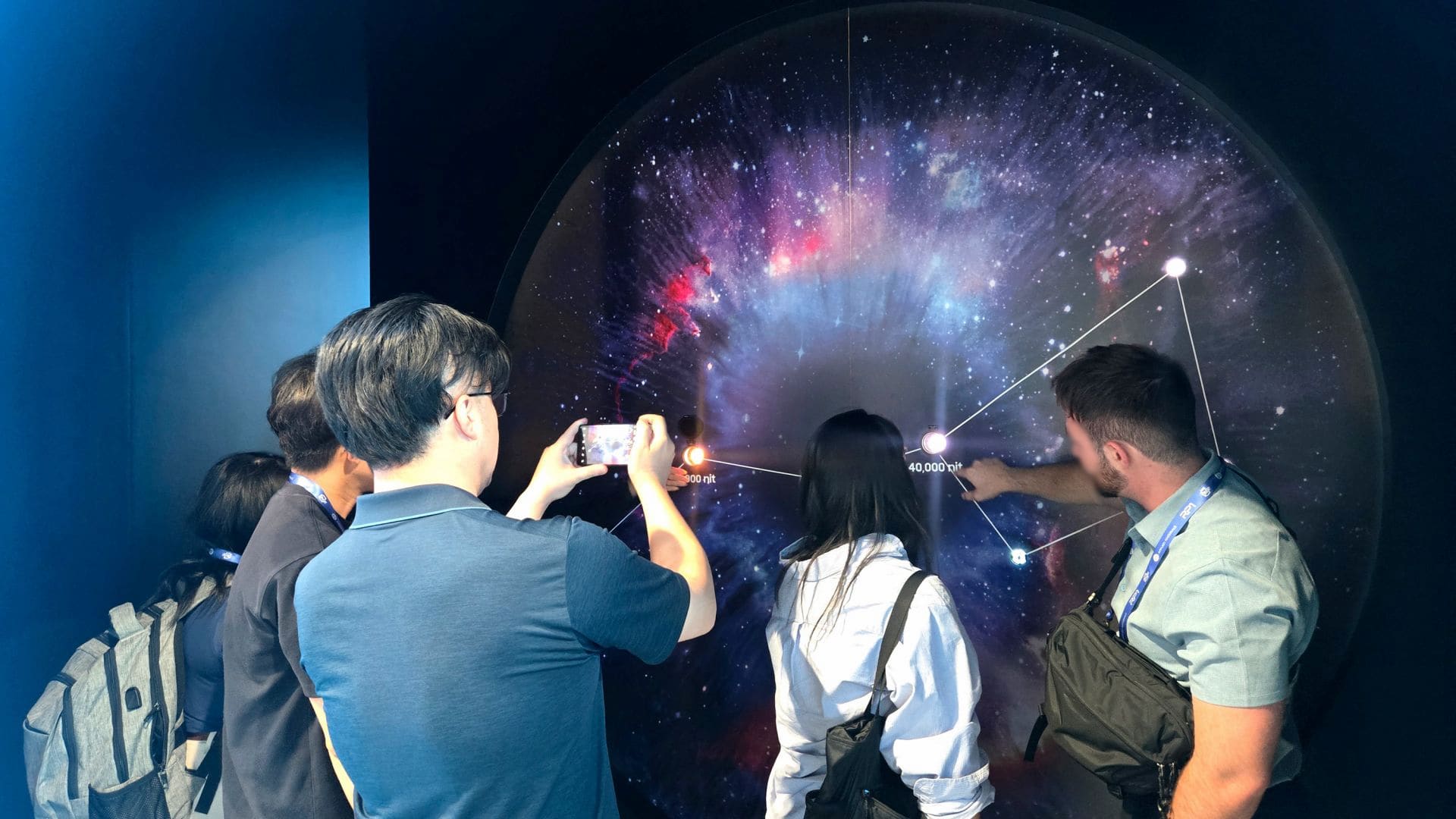 Samsung ha usado la Osa Mayor para enseñar su OLED más salvaje: 40.000 nits en un microdisplay RGB OLEDoS