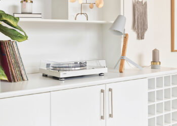 Yamaha TT-S303 y MusicCast VINYL 500: dos visiones totalmente distintas para elegir tu próximo tocadiscos