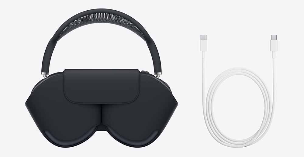 Apple AirPods Max con su funda de transporte
