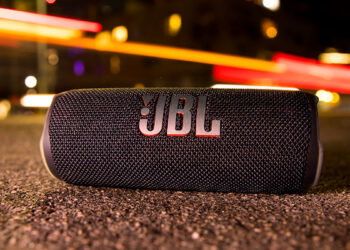 Altavoz JBL Flip 7 de color negro