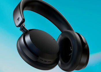 Sennheiser ACCENTUM Wireless con fondo de color azul