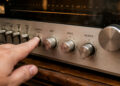 El botón olvidado de los amplificadores vintage que muchos usaban mal: no era solo para meter más graves