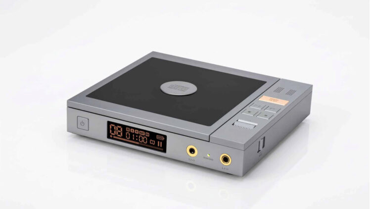 El reproductor de CD portátil más bestia cuesta casi 1.000 euros: válvulas militares, Clase A y 1.300 mW