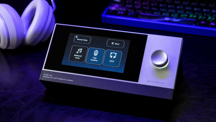 Este DAC parece un Stream Deck para audiófilos: tiene pantalla de 5 pulgadas, sistema operativo propio y 2.200 mW