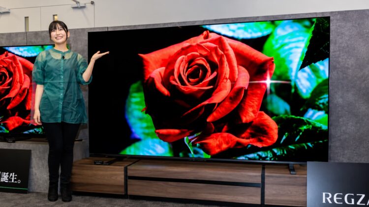 Japón responde a la locura china con un televisor RGB Mini LED de 100 pulgadas y casi 4.000 nits