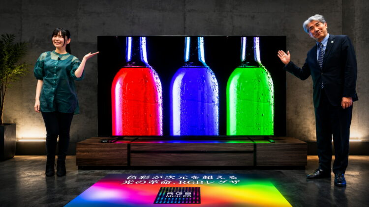Japón responde a la locura china con un televisor RGB Mini LED de 100 pulgadas y casi 4.000 nits