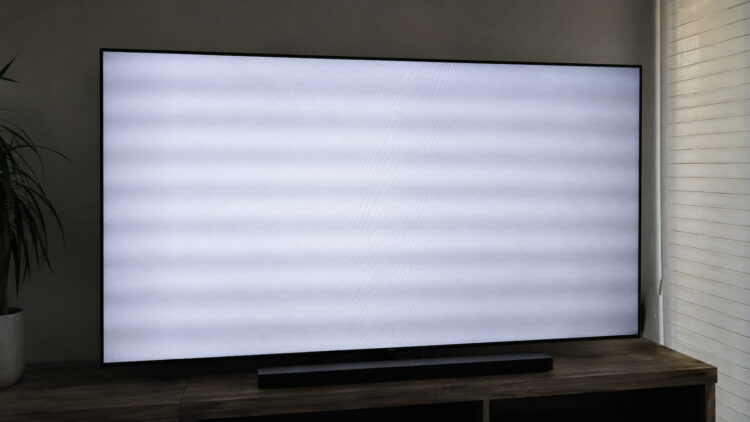 El espectacular test de la cámara lenta del móvil para detectar parpadeo, PWM o flicker en tu televisor