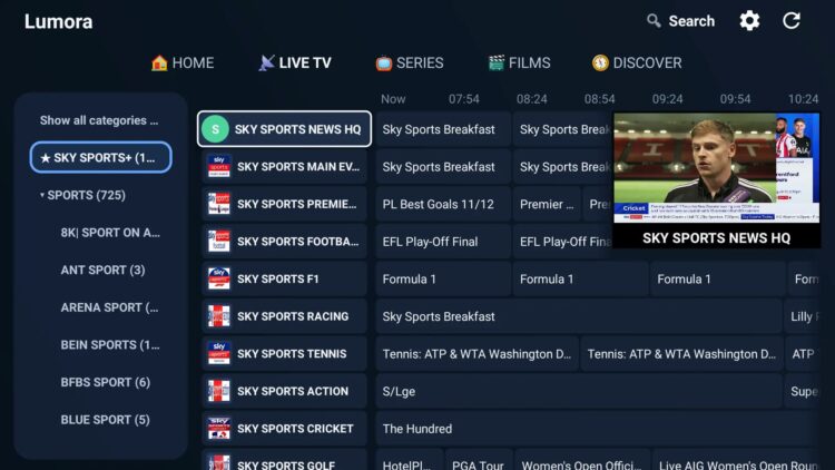 Android Auto se convierte en una pequeña Smart TV: esta app gratis permite ver IPTV y Jellyfin en la pantalla del coche