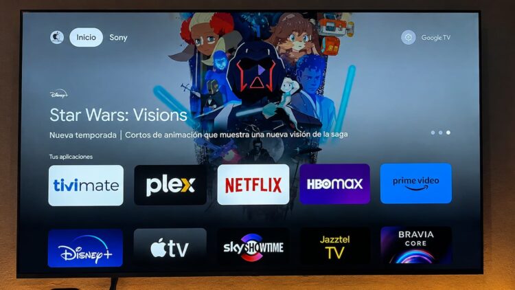 Google TV puede dejar de recomendarte películas y series: este ajuste limpia la pantalla de inicio en segundos