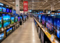 Por qué juzgar un televisor en la tienda es un error garrafal (y qué debes mirar antes de comprar)
