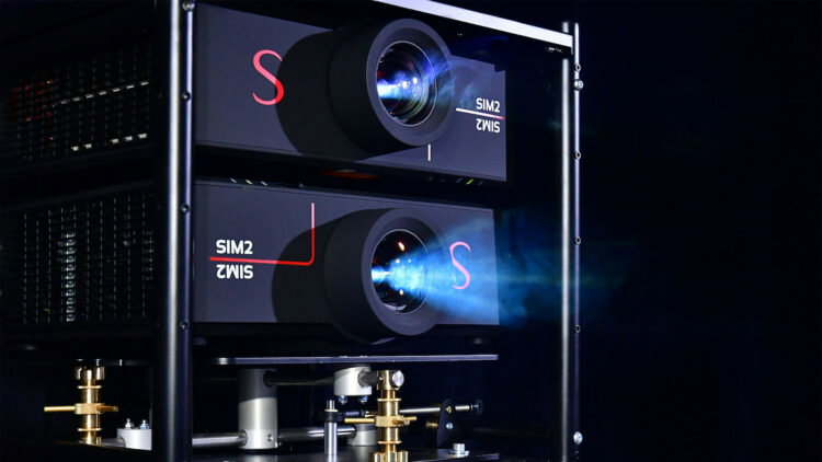 SIM2 llevará a CEDIA un brutal sistema de cine en casa: dos proyectores para una sola imagen HDR