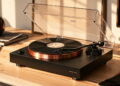 Argon Audio estrena su primer tocadiscos de tracción directa: brazo patentado, Ortofon Blue y 1,5 kg de plato