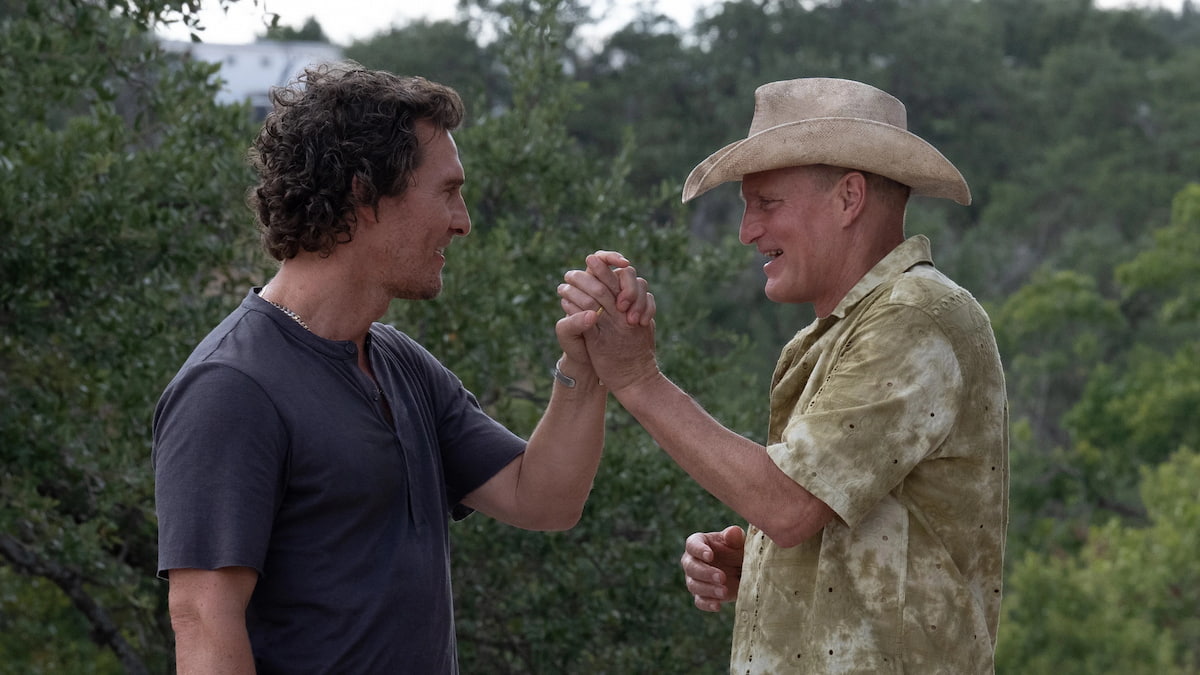 Matthew McConaughey y Woody Harrelson se conjugan en clave de comedia para la nueva serie de Apple TV
