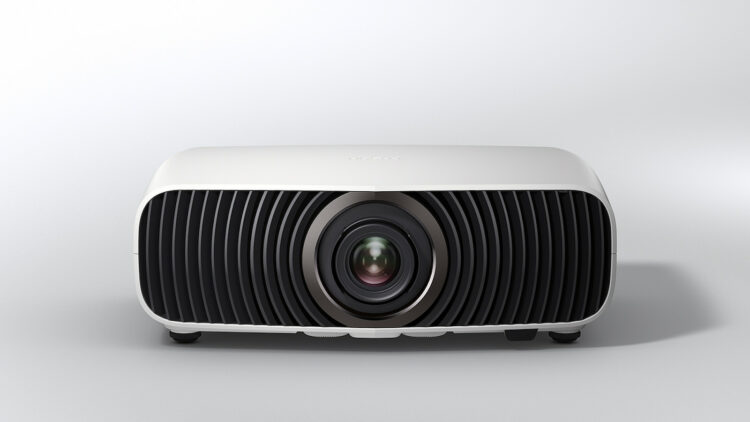 Hasta 500 pulgadas en casa: Epson estrena sus nuevos proyectores láser 4K con IA