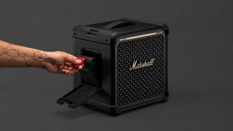 Marshall encoge su bestia para fiestas: sonido 360º y más de 40 horas de batería
