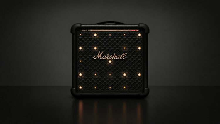 Marshall encoge su bestia para fiestas: sonido 360º y más de 40 horas de batería