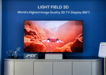 TCL quiere resucitar los televisores 3D: su nuevo panel de 65 pulgadas es 8K en 2D y 4K en 3D