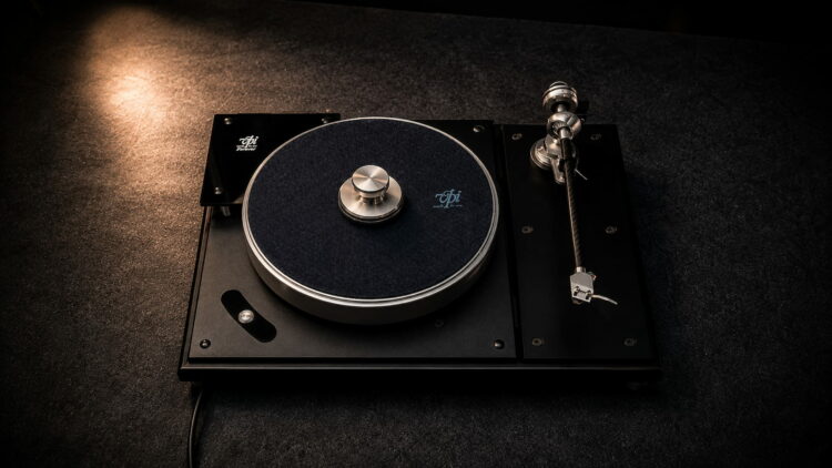 VPI mezcla fibra de carbono y tecnología 3D en su nuevo tocadiscos para luchar contra las vibraciones
