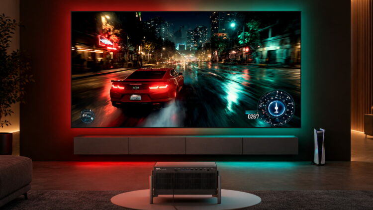 XWALL estrena su primer proyector y es una bestia: 8.000 lúmenes, 12.000:1 de contraste nativo y triple láser RGB