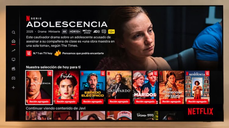 Pasar de un televisor de 65 a 77 pulgadas puede hacer que veas peor Netflix y la TDT