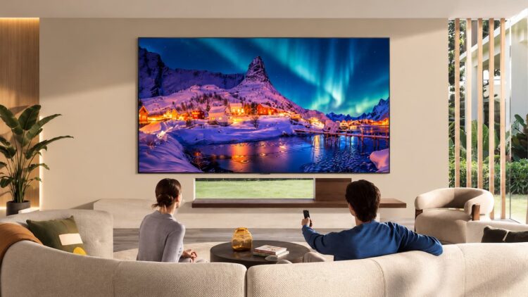 LG prepara paneles OLED de 111 pulgadas: llegan por fin los televisores OLED de más de 100 pulgadas