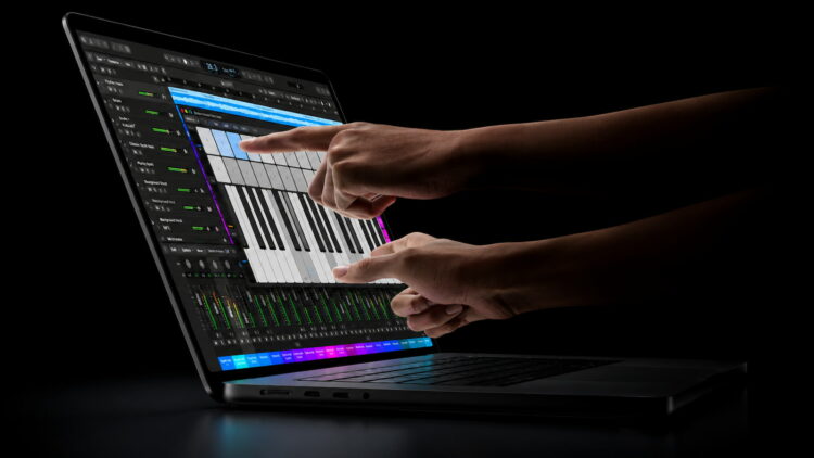 Así es la espectacular pantalla OLED del nuevo MacBook Pro: 2.000 nits, 120 Hz y doble capa