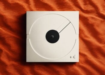 El tocadiscos que utiliza luz para leer vinilos ya es una realidad: así es el nuevo PP-2